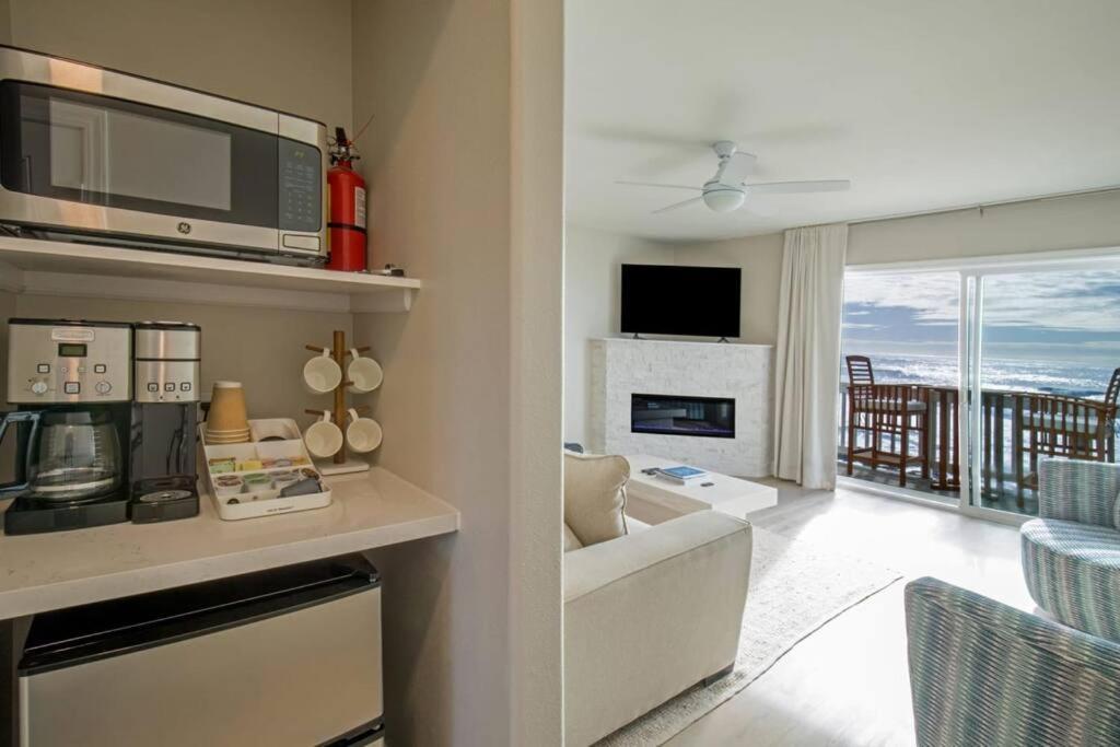 Newly Remodeled Oceanfront Mini Suite At The Black Sands Inn Shelter Cove 외부 사진